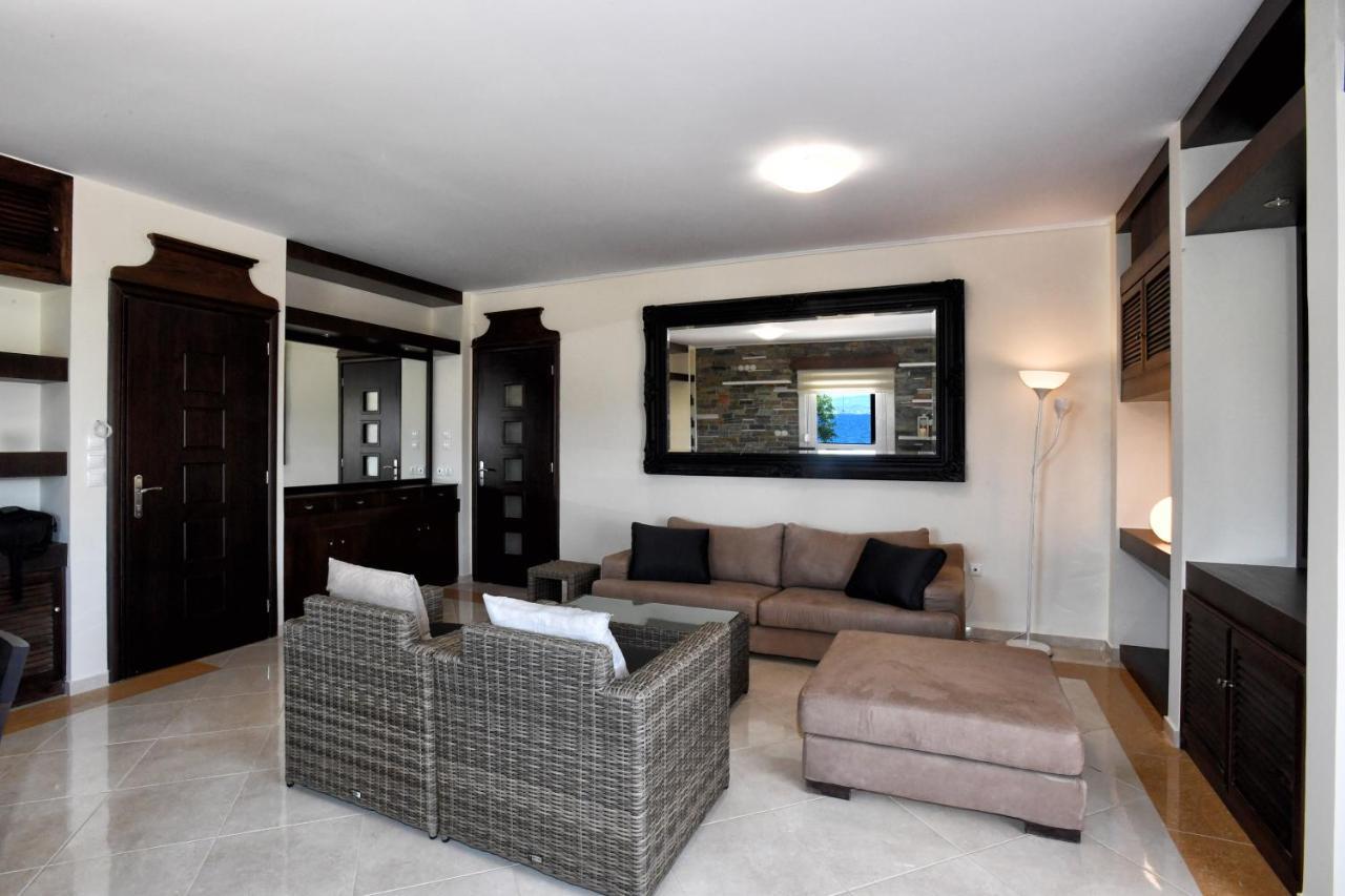Livas Almyri Seafront Flat Lejlighed Kato Almiri Eksteriør billede